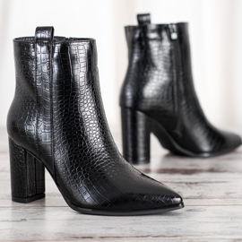 Seastar Tyylikkäät saappaat kuvioinnilla musta 2