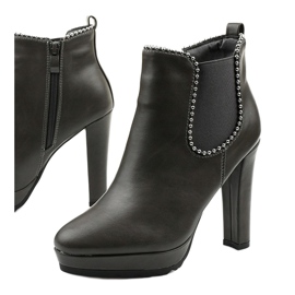 Harmaat saappaat, joissa vetoketju ja Circus -kuminauha 1