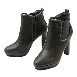 Harmaat saappaat, joissa vetoketju ja Circus -kuminauha 2