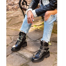 Seastar Työntekijät nastoilla musta 1