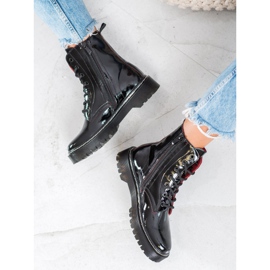 VINCEZA lakattuja työntekijöitä musta 1