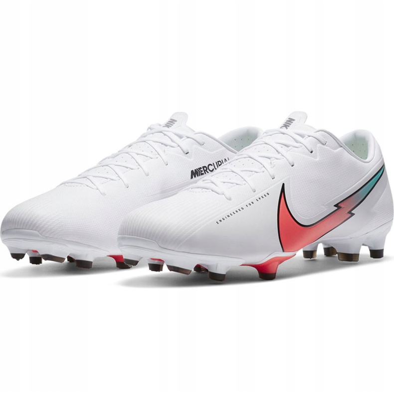 Nike Mercurial Vapor 13 Academy FG / MG M AT5269 163 jalkapallokengät valkoinen 2
