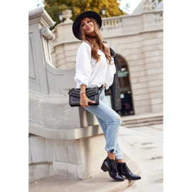 Naisten saappaat Sergio Leone lakatut Chelsea -saappaat musta BT621 2