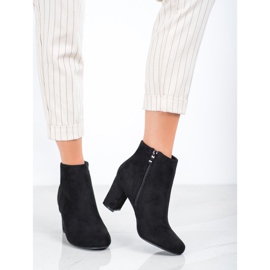 Laura Mode Klassiset saappaat postissa musta 1