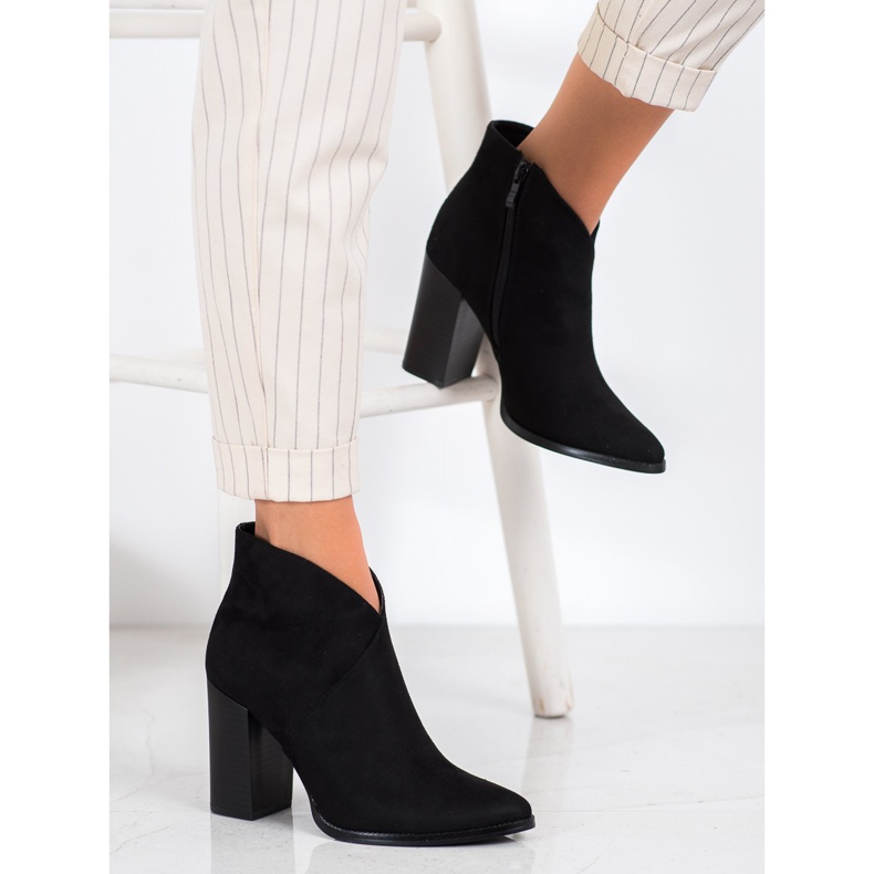 Filippo Tyylikkäät saappaat postauksessa musta 2