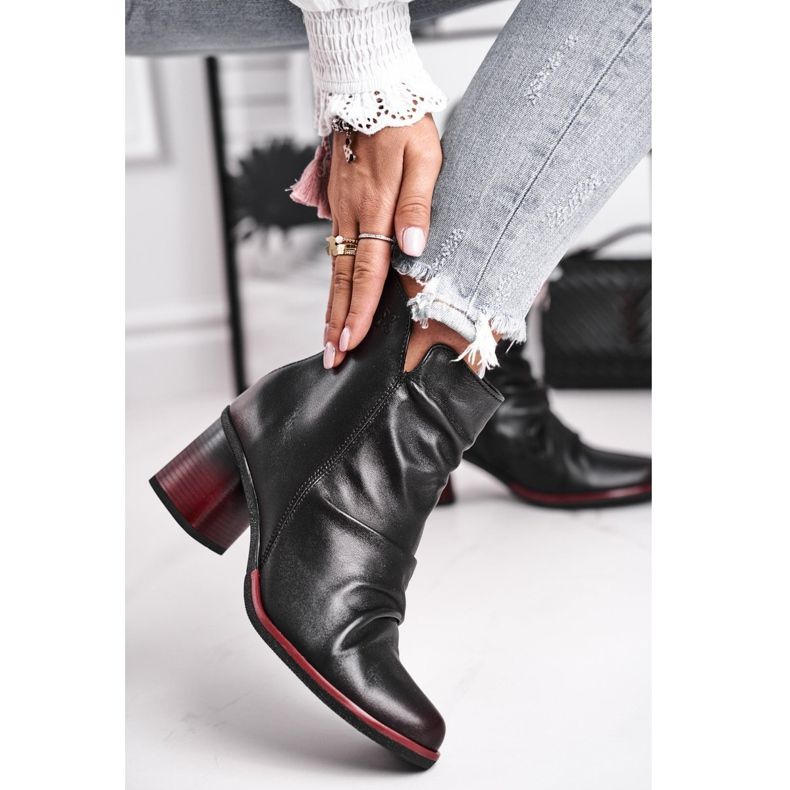 Naisten saappaat korkokenkiä Maciejka musta 04757-01 1