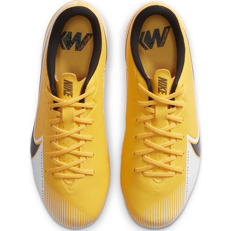 Nike Mercurial Vapor 13 Academy FG / MG Junior AT8123 801 jalkapallokengät oranssi keltainen 1