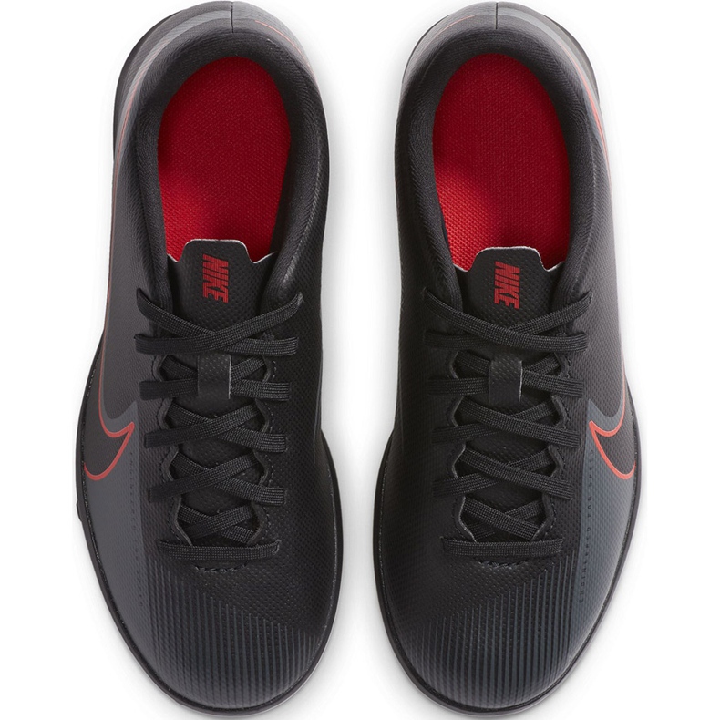 Nike Mercurial Vapor 13 Club Tf Junior AT8177 060 jalkapallokengät musta musta 1