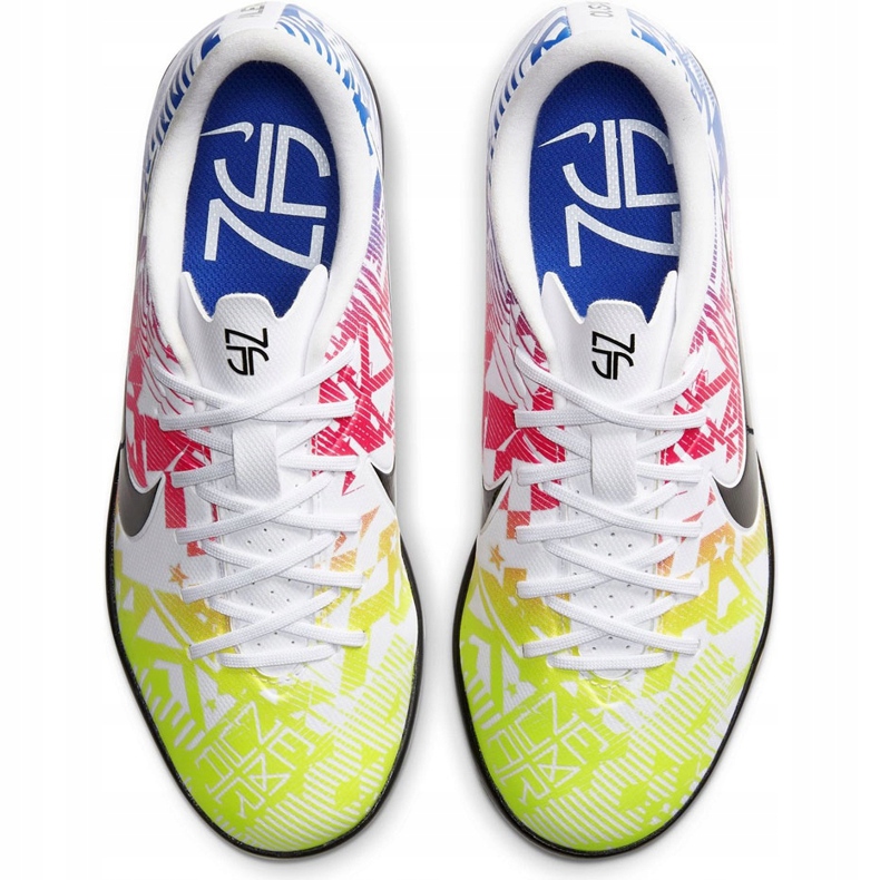 Nike Mercurial Vapor 13 Academy Njr Ic Junior AT8139 104 jalkapallokengät musta monivärinen 1