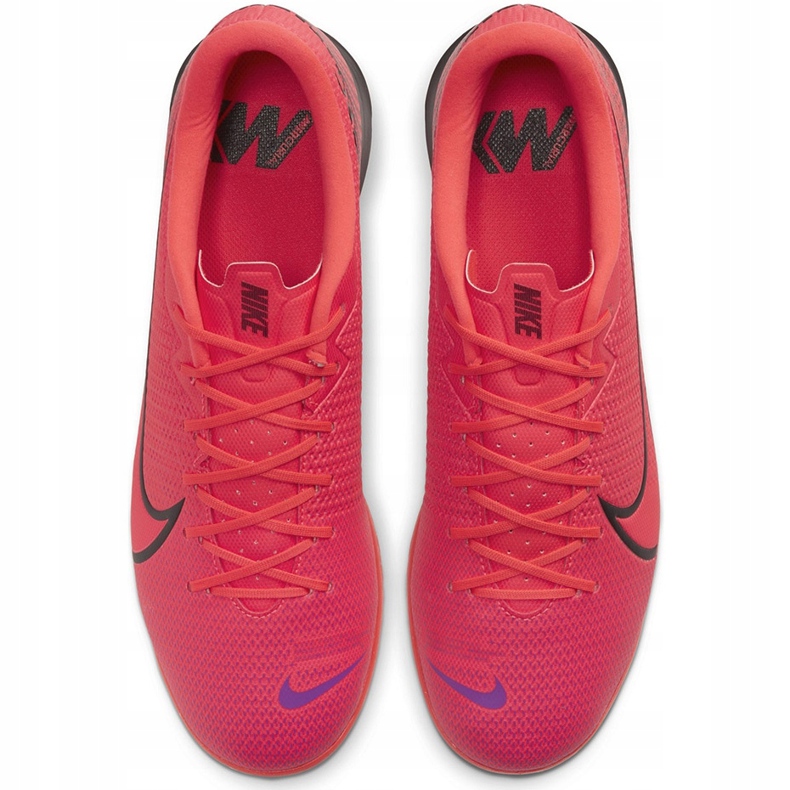 Nike Mercurial Vapor 13 Academy Ic AT7993 606 jalkapallokengät vaaleanpunainen punainen 1