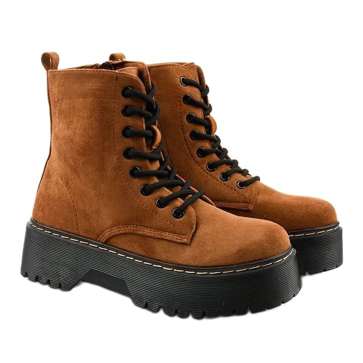 Cataelan ruskeat pitsiset mokkanahkaiset saappaat 2