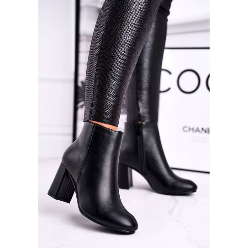 FW1 Naisten saappaat kantapäässä musta ase 1