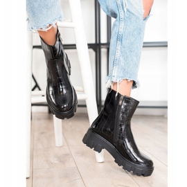 Goodin Saappaat alustalla musta 1