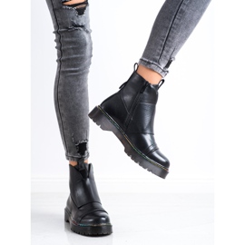 Bella Paris Mustia työntekijöitä alustalla musta 1