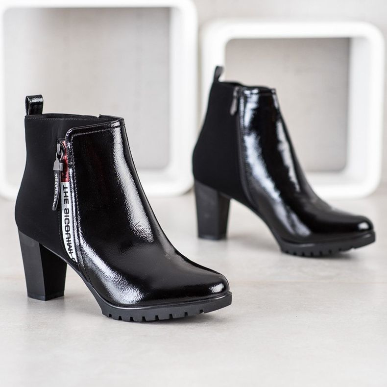 Gogo Kiiltonahkakengät musta 1