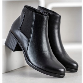 J. Star Saappaat postissa musta 1