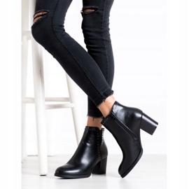 J. Star Klassiset saappaat koristeilla musta 2