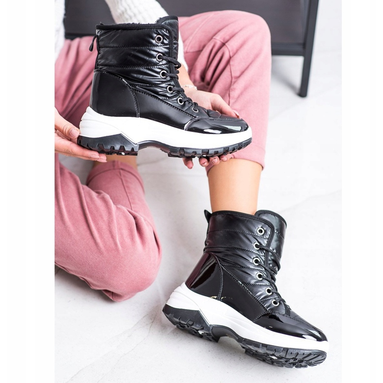 SHELOVET Mukavat mustat lumisaappaat 1