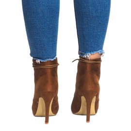 Saappaat korkokenkällä H253 Camel ruskea 1