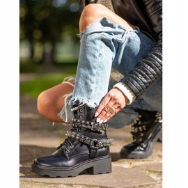 Seastar Työntekijät nastoilla musta 2