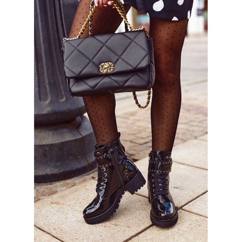 Mustat lakatut Valeria -naisten saappaat 1