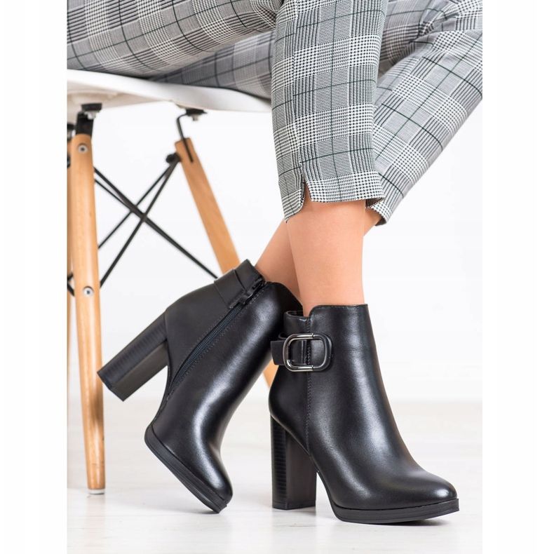 Super Me Tyylikkäät saappaat eristyksellä musta 2