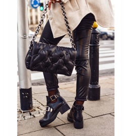 FE1 Naisten saappaat Mustat Frago -soljet 1