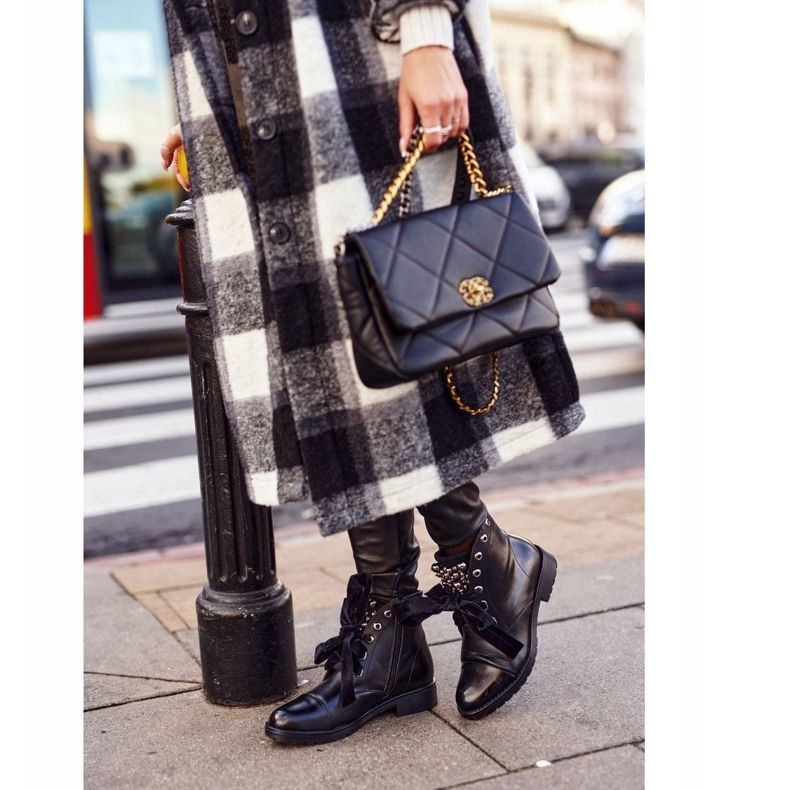 MSMG Naisten saappaat, joissa metallihelmet, lämmin Perla -nauha musta 1