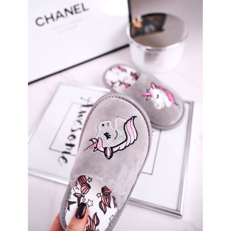 Lasten harmaat yksisarviset tohvelit yksisarvisella 2