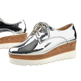 Liukuvat hopeakengät GF-FD9-nastoilla 1