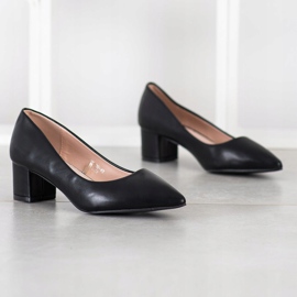 Goodin Pumput matalalla pylväällä musta 1