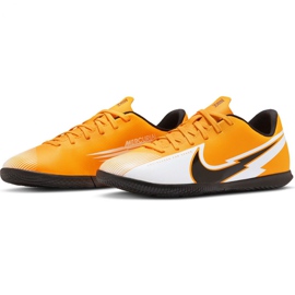 Nike Mercurial Vapor 13 Club Ic Jr AT8169 801 jalkapallokengät keltainen keltainen 1