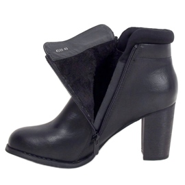 Musta 4599 Mustat korkokengät 1