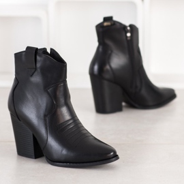 Bella Paris Mustat lehmätytöt 2