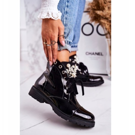 PS1 Naisten lämpimät saappaat helmillä ja nauhalla, lakattu Perla musta 1