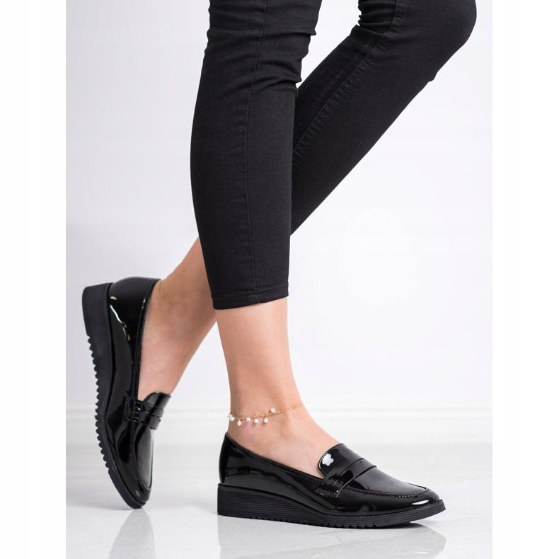 Goodin Lakattuja leivonnaisia musta 1