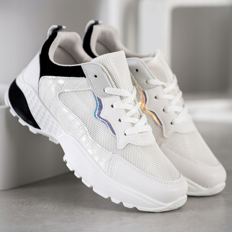 SHELOVET Tennarit mustilla lisäosilla valkoinen musta harmaa 1