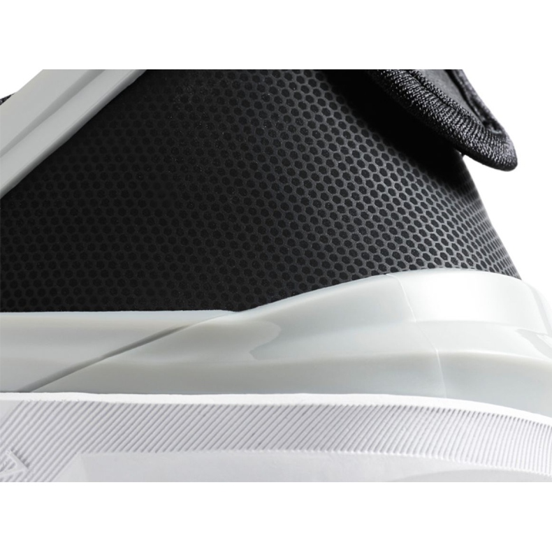 Nike Metcon 6 FlyEase M DB3790-010 -harjoituskengät musta 1