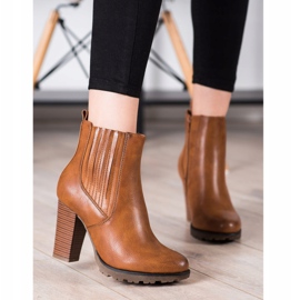 Super Mode Ruskeat saappaat postissa 2