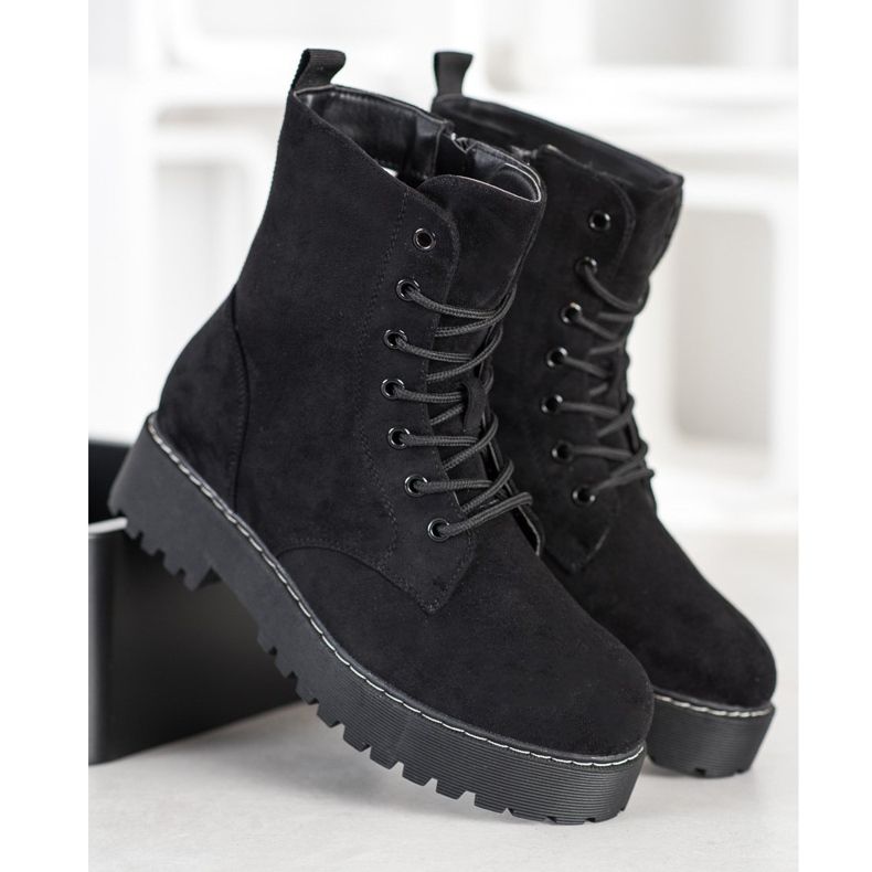 SHELOVET Suede Trappers alustalla musta 2