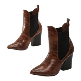 Vices 3312-54-ruskea 1