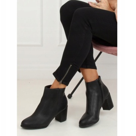 Klassiset korkokengät musta 77-71 musta 1