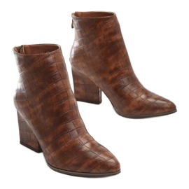 Vices 3319-54-ruskea 1