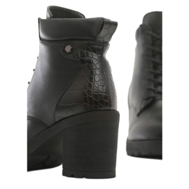 Vices 8504-1A-38-musta 1