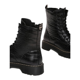 Vices LT108-38-musta 1