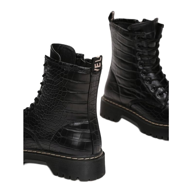 Vices LT108-38-musta 1