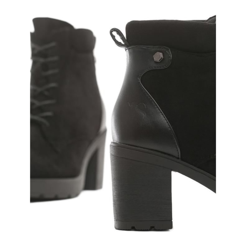 Vices 8504-38-musta 1