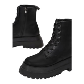 Vices 8607-38-musta 1