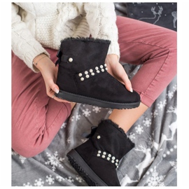 Queentina Musta Mukluki helmillä 1