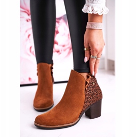 Naisten nahkakengät korkokenkällä Maciejka Red 04833 ruskea 2